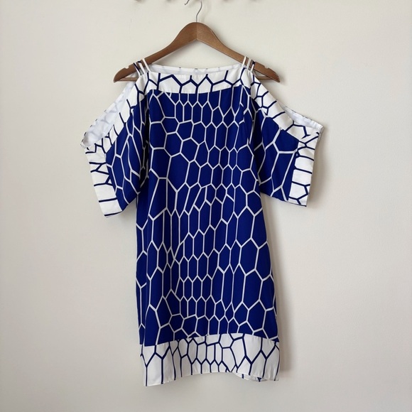 Alice & Trixie Cold Shoulder Silk Dress Small Blue White Geometric Print - Picture 1 of 6